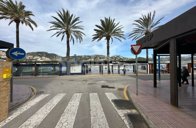 Plaza de aparcamiento / Garaje - Segunda mano - Port d'Andratx -
                Andratx