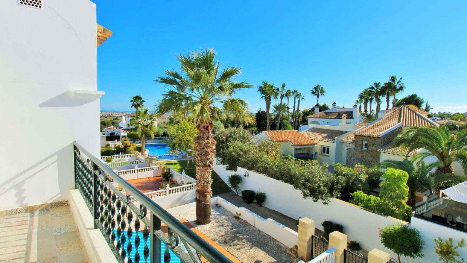 Resale - 2. Radhus -
Orihuela Costa - Villamartin