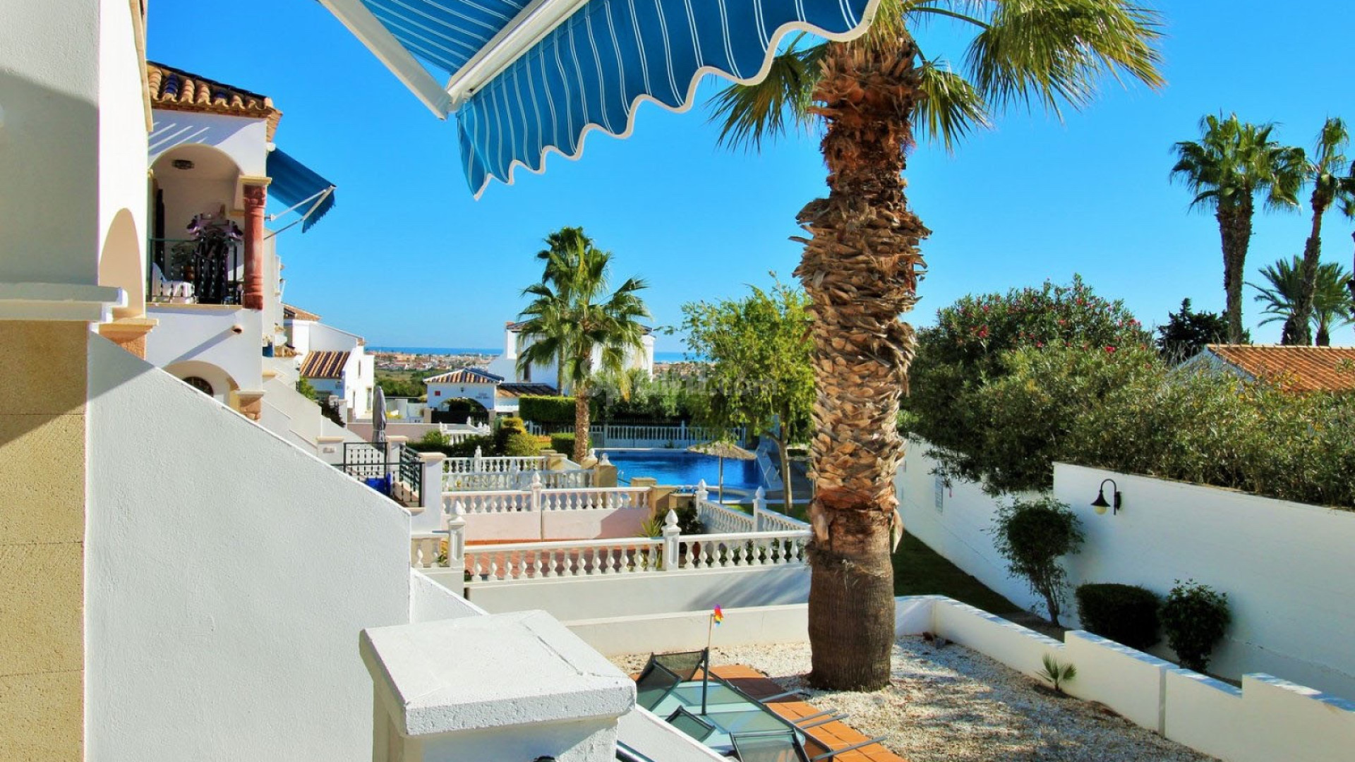 Resale - 2. Town house -
Orihuela Costa - Villamartin