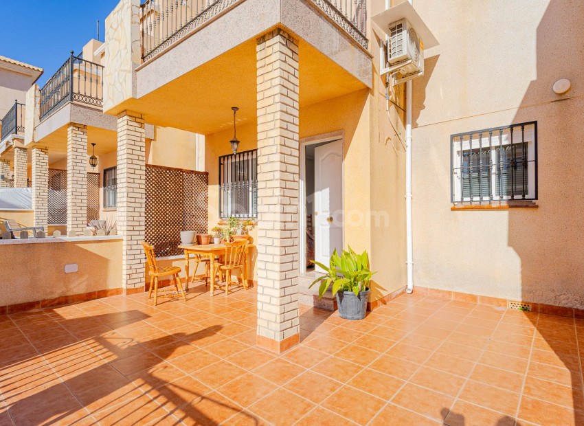 Resale - 2. Townhouse -
Punta Prima