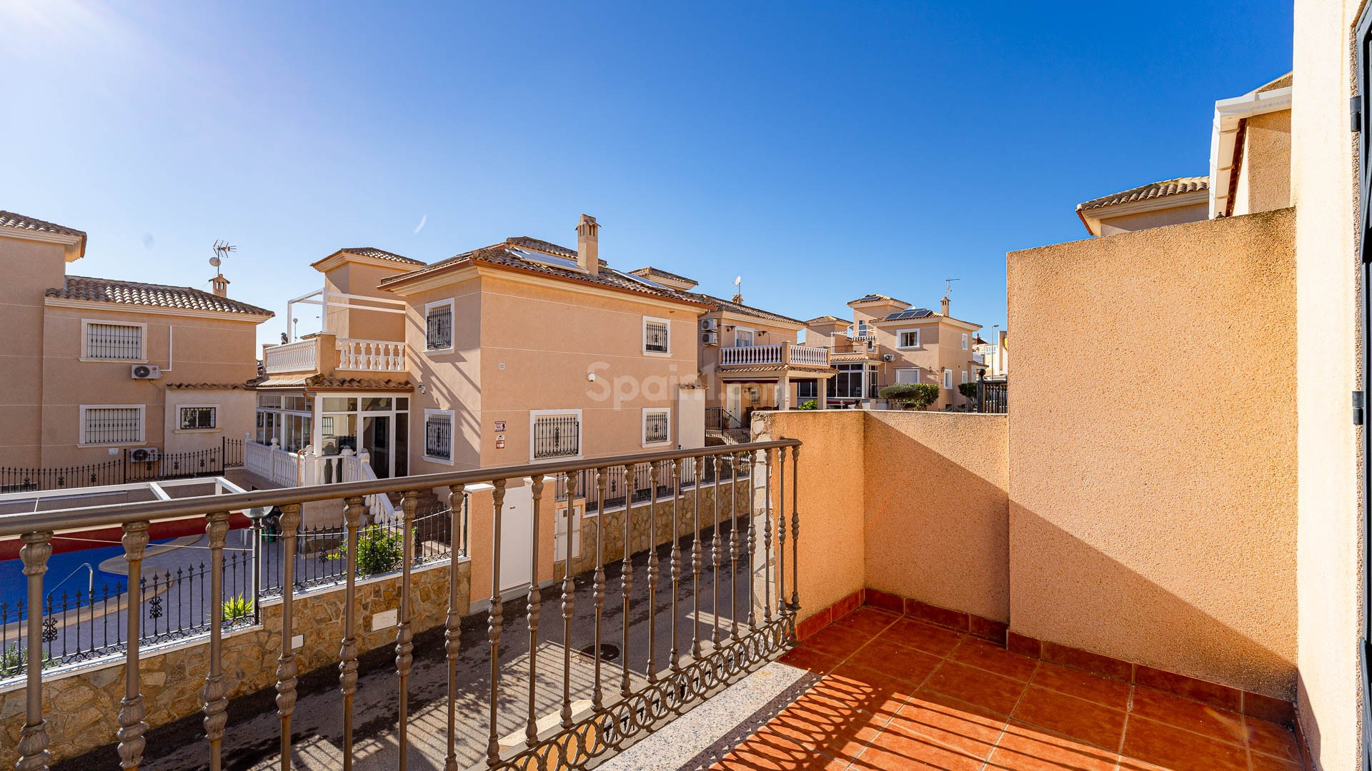 Resale - 2. Townhouse -
Punta Prima