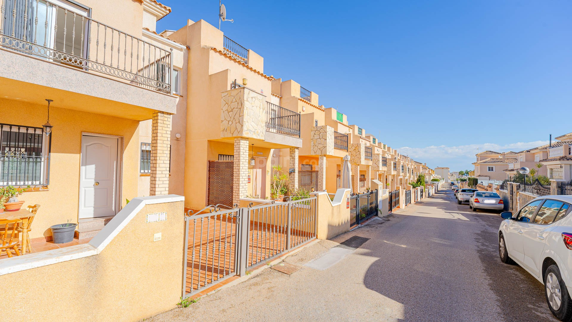 Resale - 2. Townhouse -
Punta Prima
