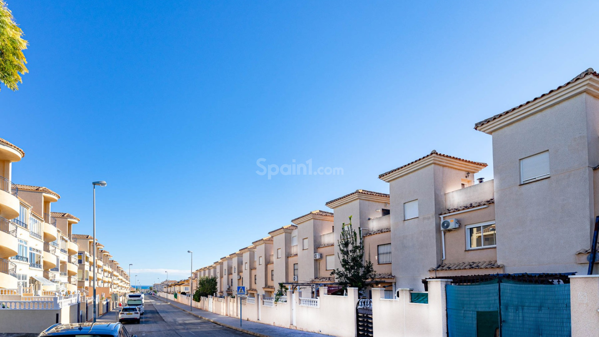Resale - 2. Townhouse -
Punta Prima