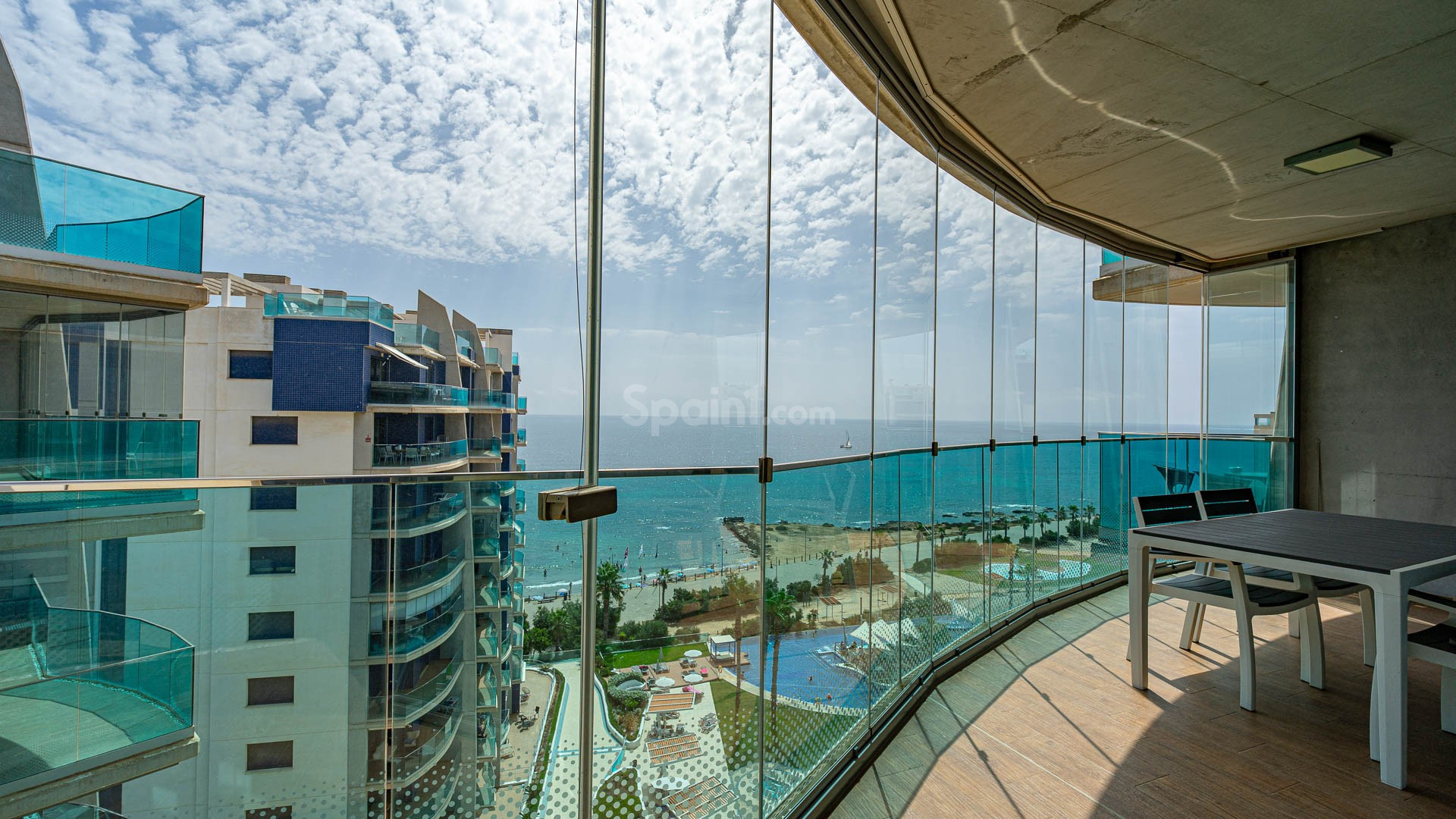 Resale - Apartament -
Punta Prima