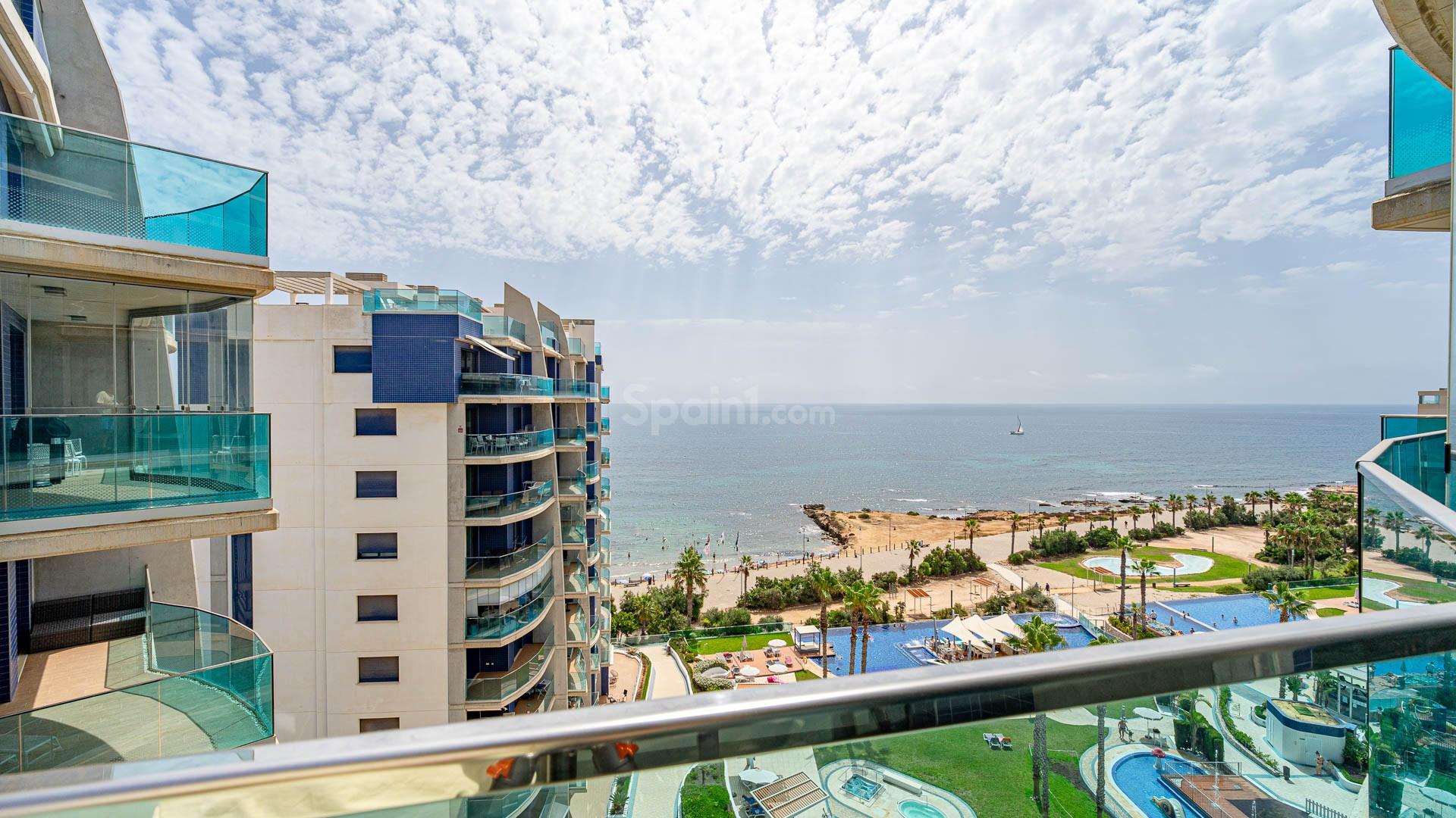 Resale - Apartament -
Punta Prima