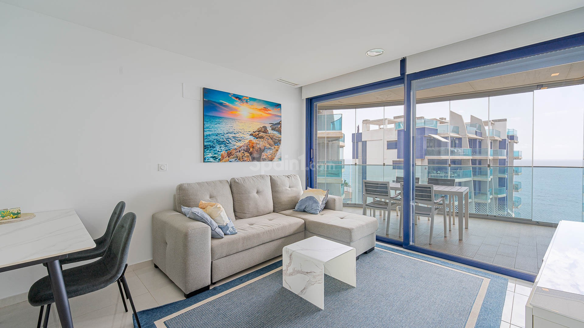Resale - Apartament -
Punta Prima