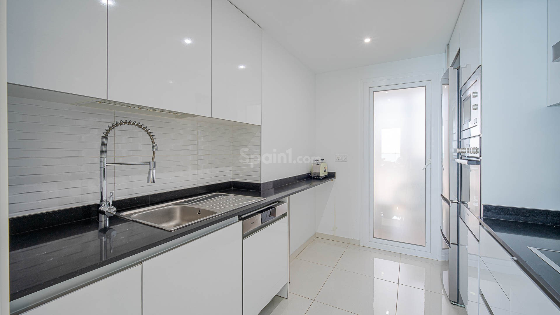 Resale - Apartament -
Punta Prima