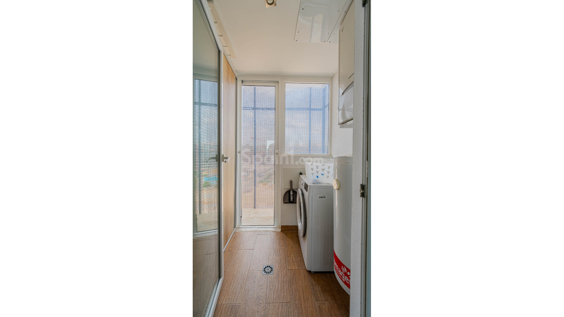 Resale - Apartament -
Punta Prima