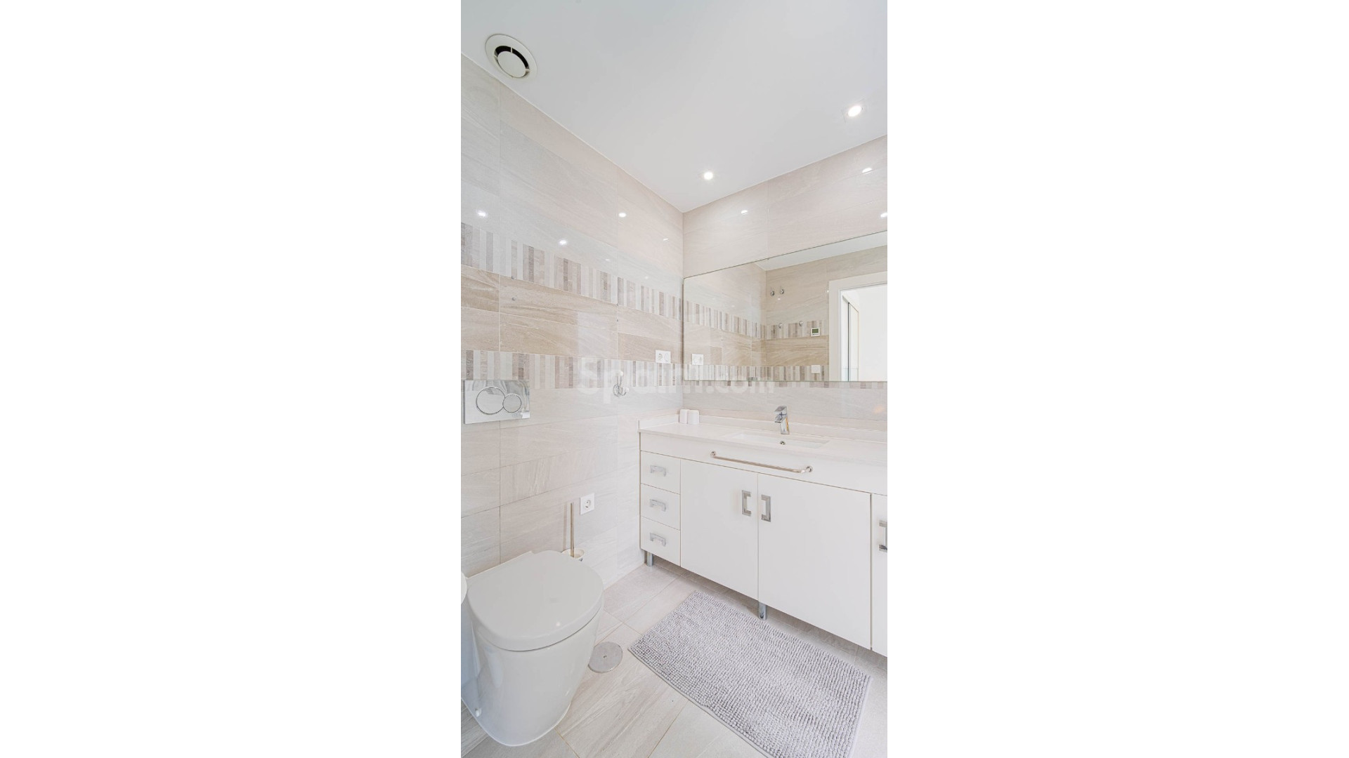 Resale - Apartament -
Punta Prima
