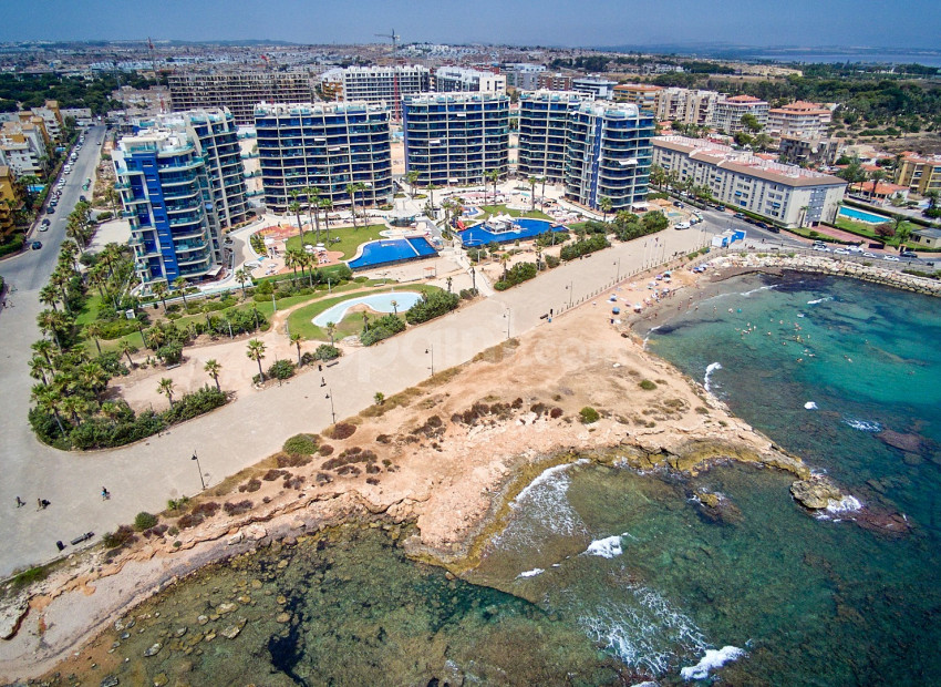 Resale - Apartament -
Punta Prima