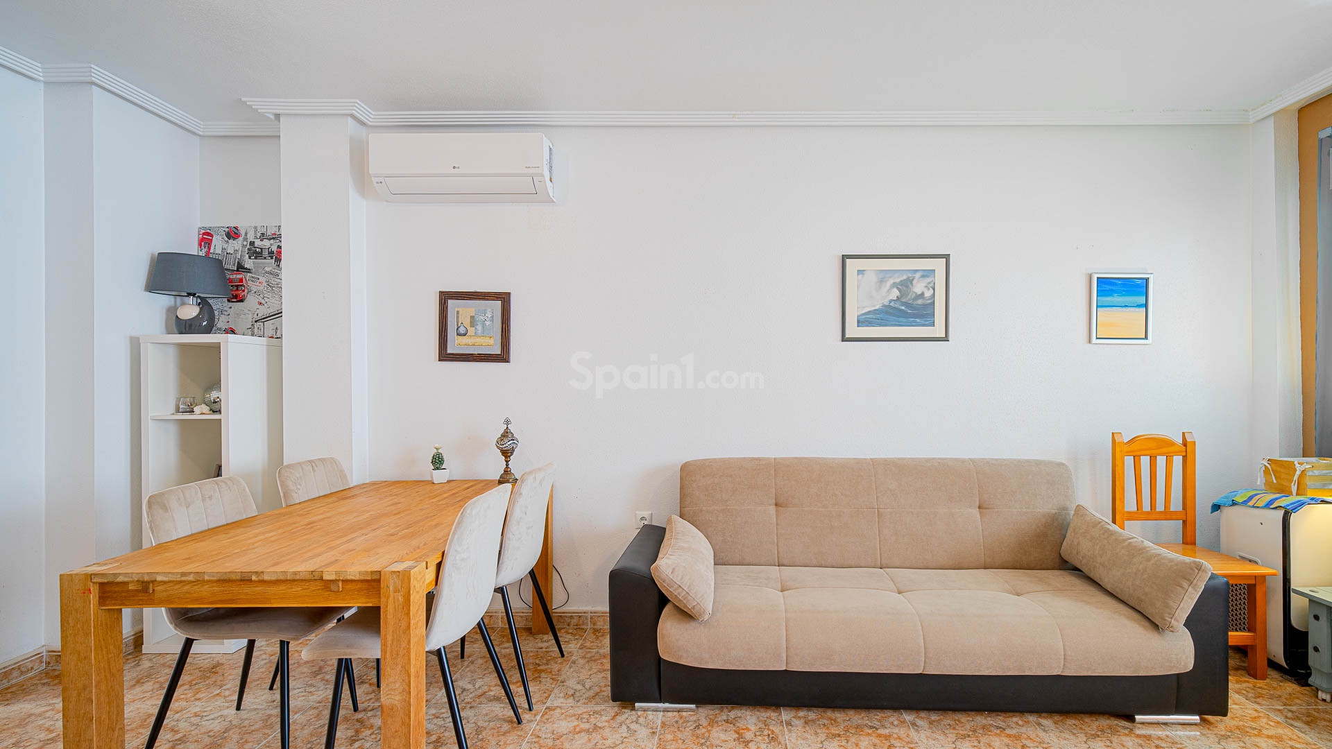 Resale - Apartament -
Punta Prima