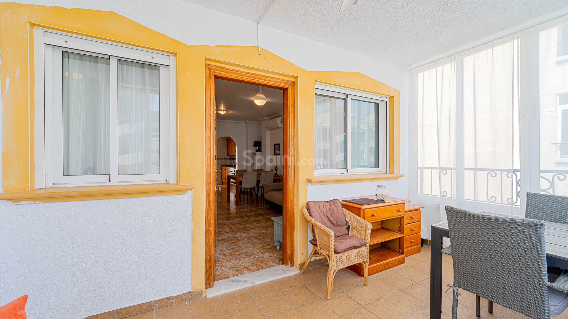 Resale - Apartament -
Punta Prima