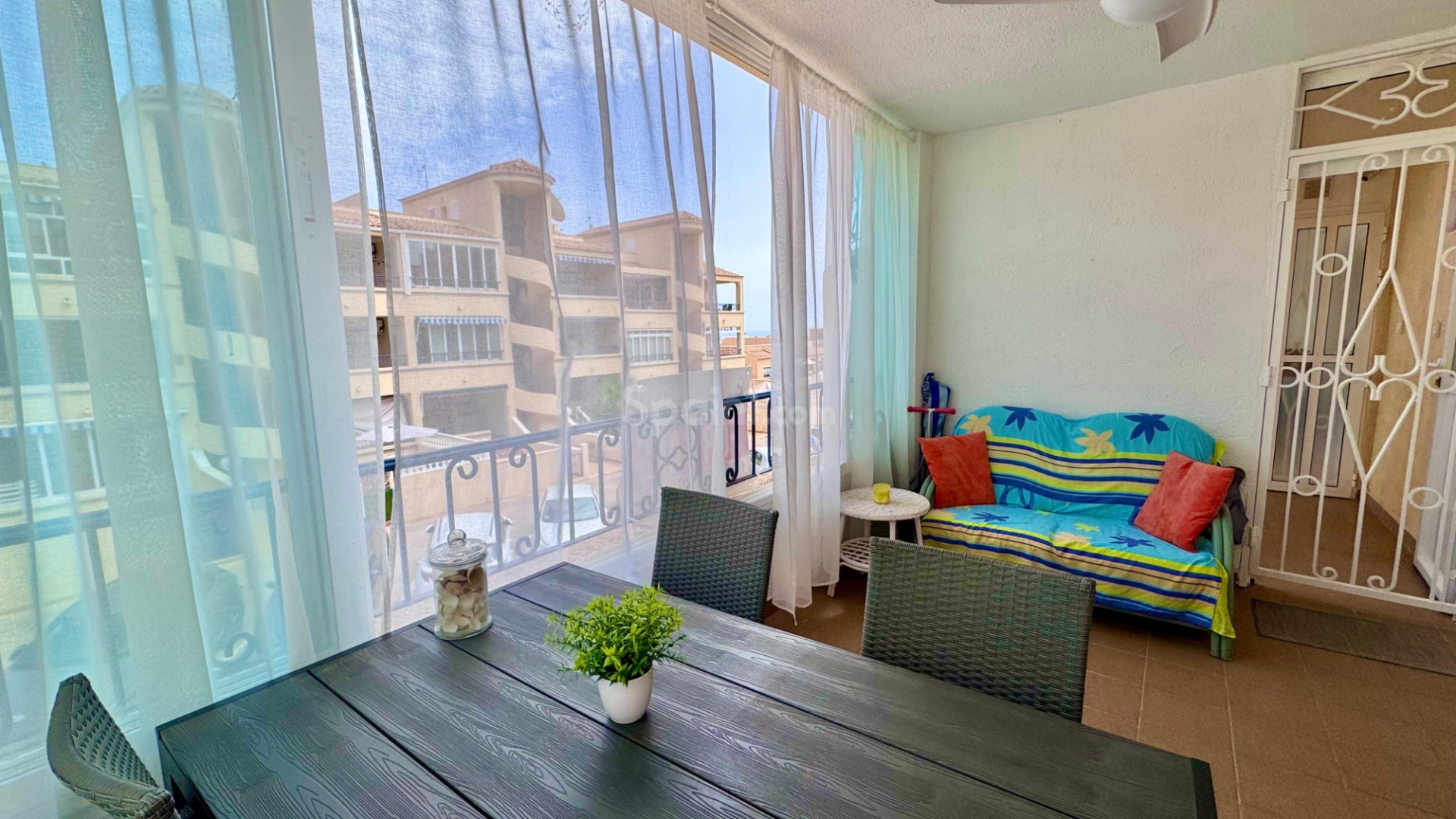 Resale - Apartament -
Punta Prima