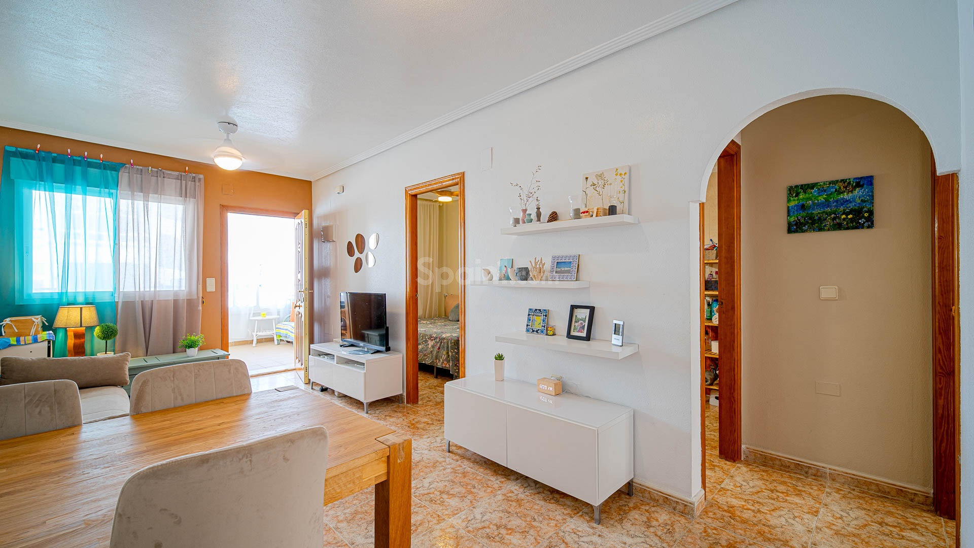 Resale - Apartament -
Punta Prima