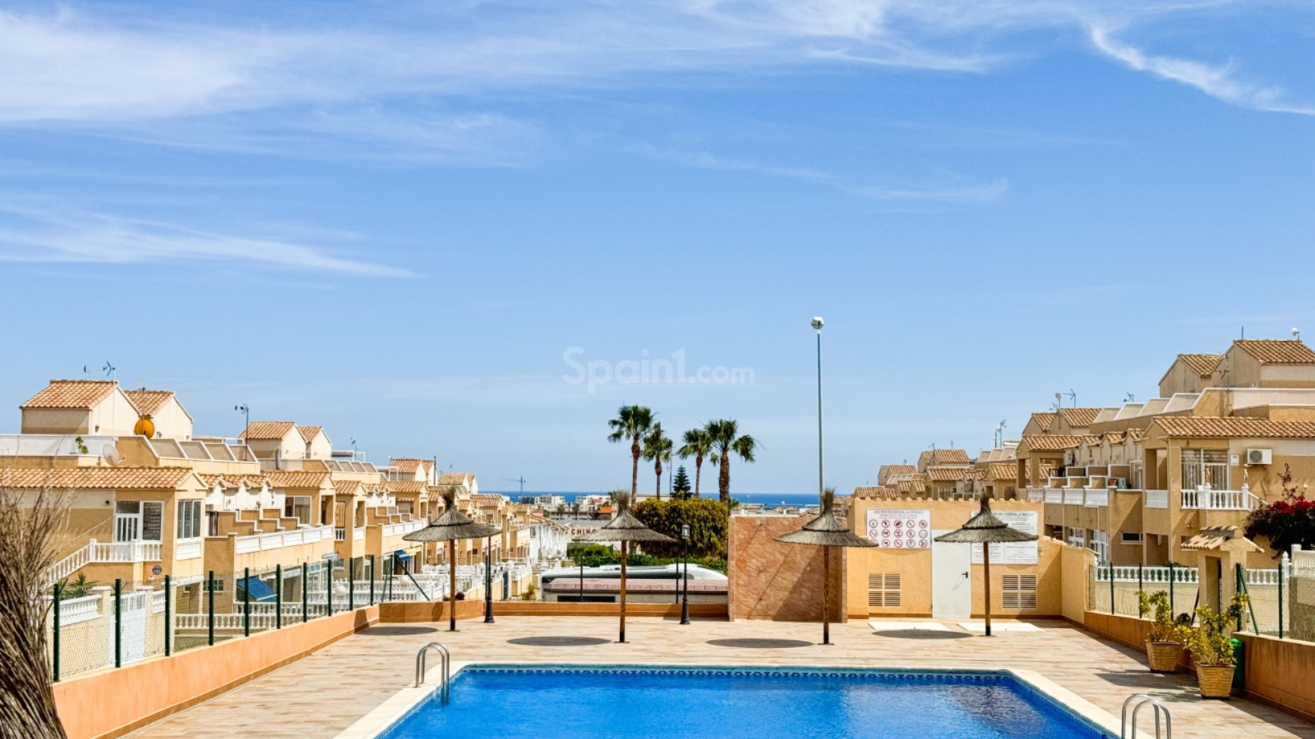 Resale - Apartament -
Punta Prima