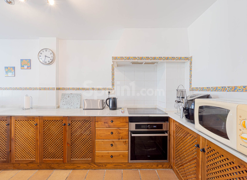 Resale - Apartament -
Punta Prima