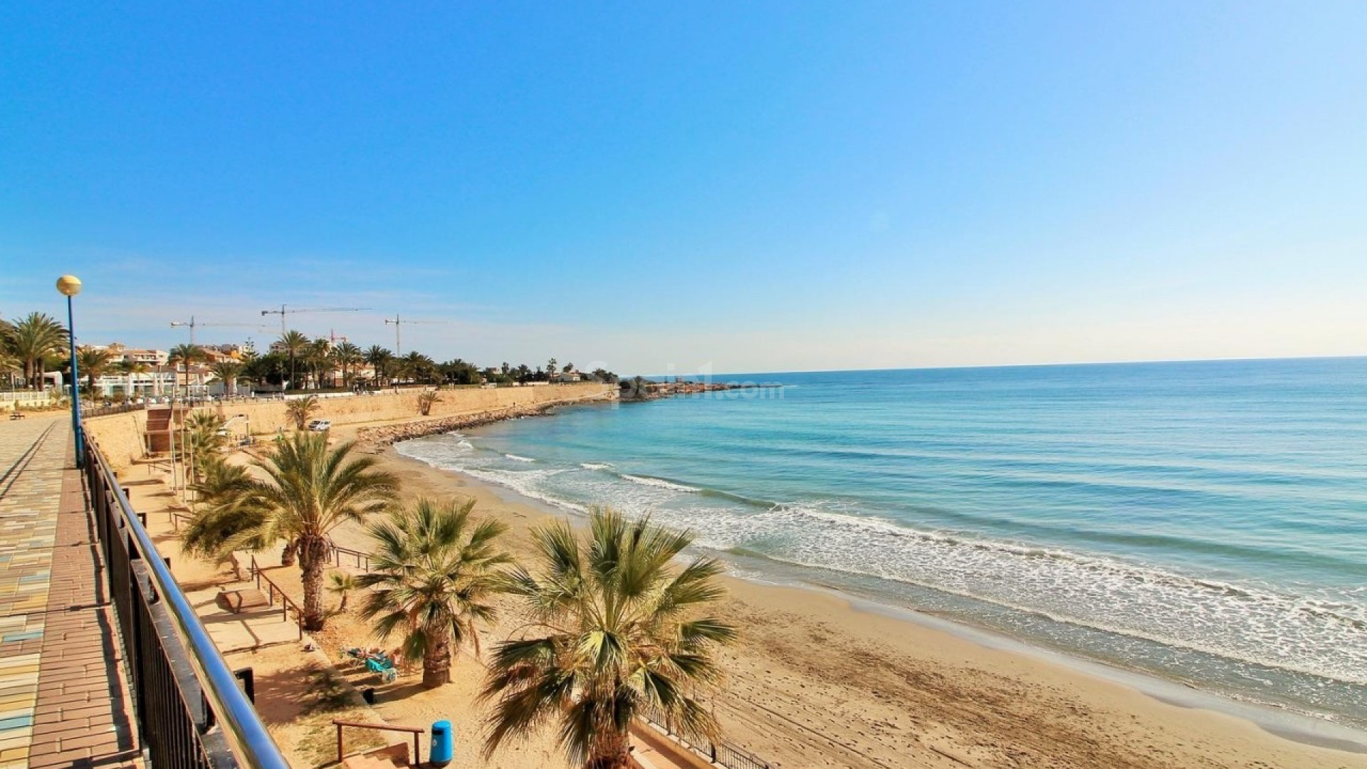 Resale - Apartament -
Punta Prima
