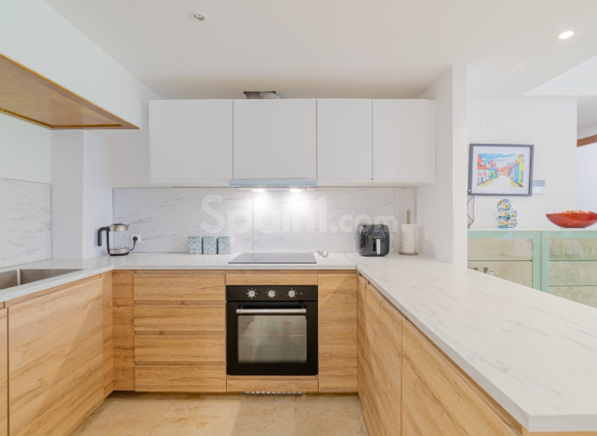 Resale - Apartamento -
Punta Prima