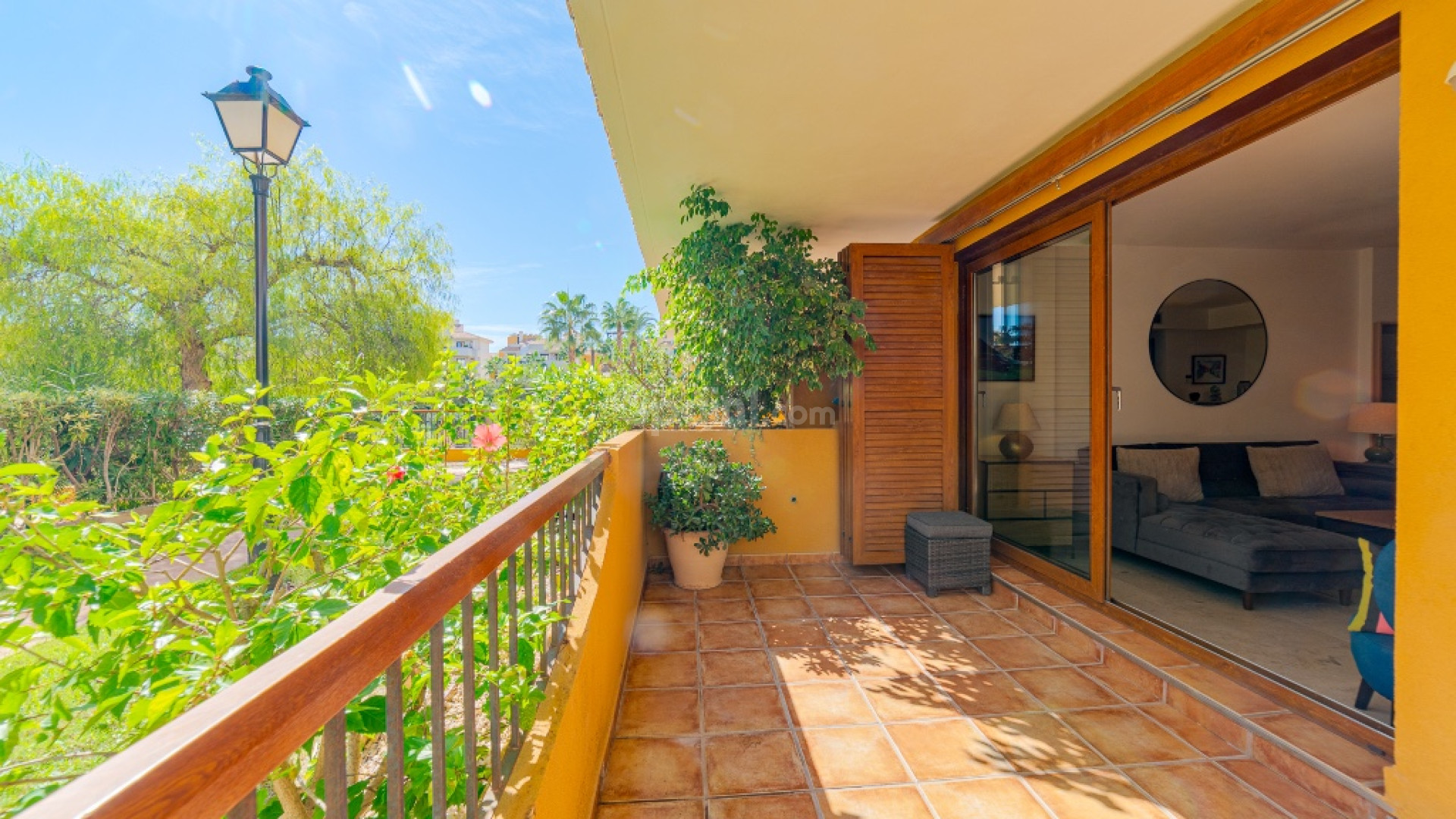 Resale - Apartamento -
Punta Prima