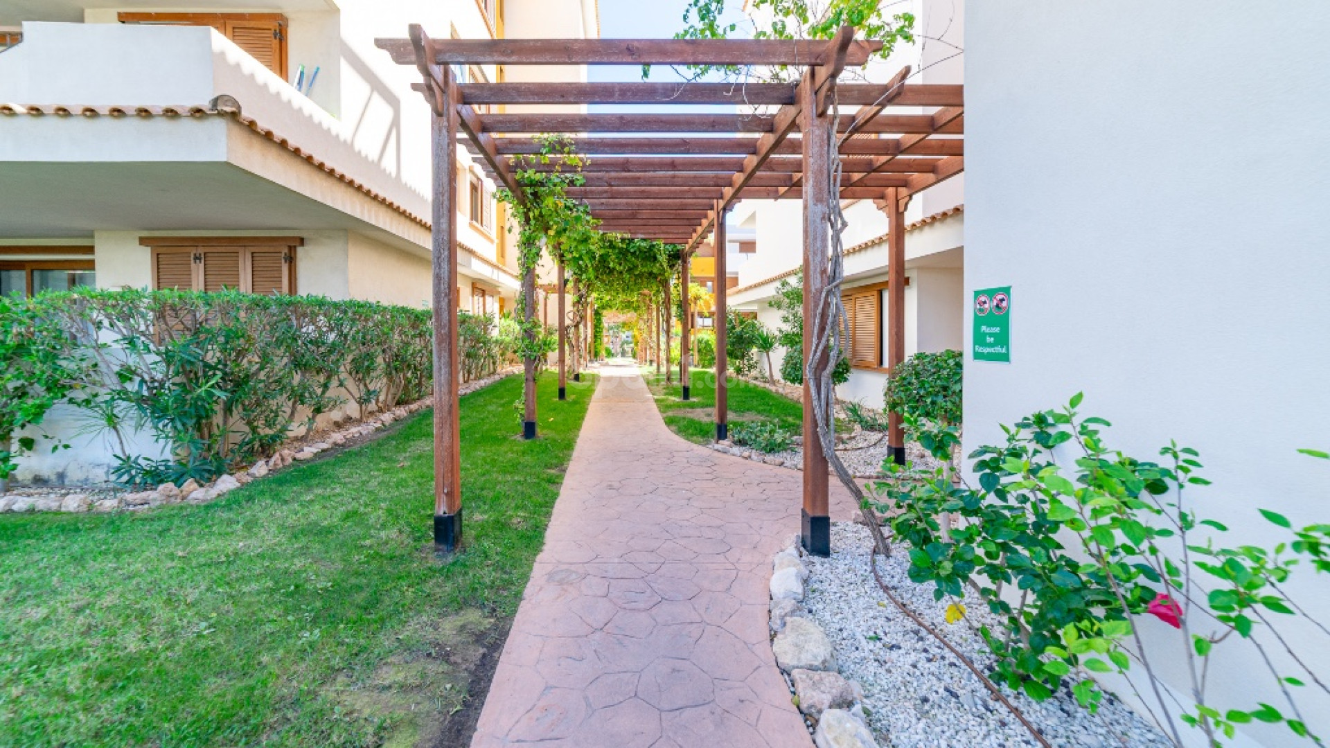 Resale - Apartamento -
Punta Prima