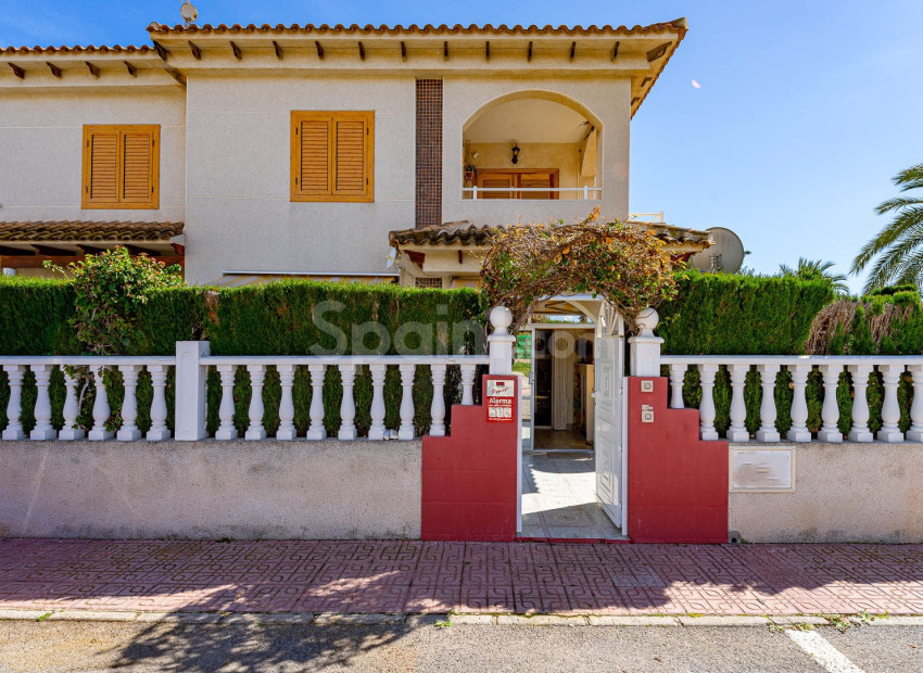 Resale - Apartamento -
Punta Prima