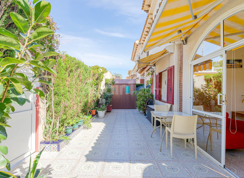 Resale - Apartamento -
Punta Prima