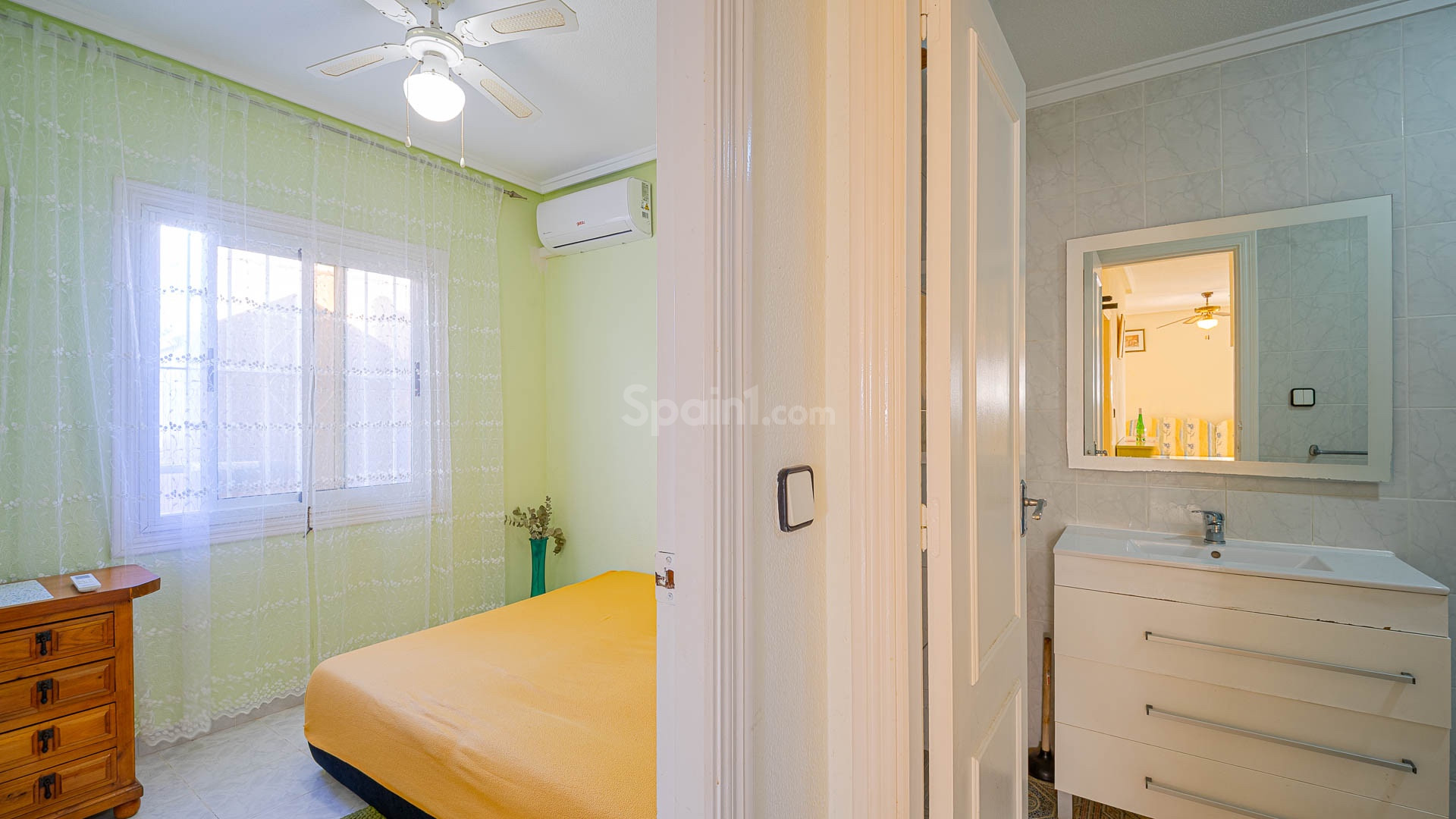 Resale - Apartamento -
Punta Prima