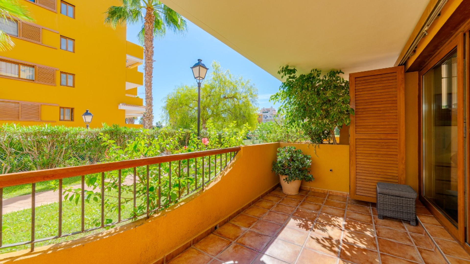 Resale - Apartamento -
Punta Prima