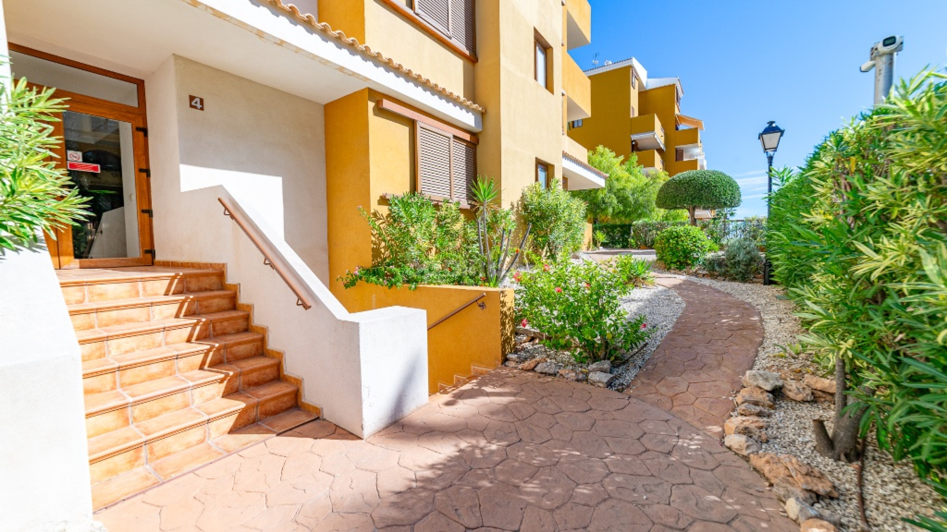 Resale - Apartamento -
Punta Prima