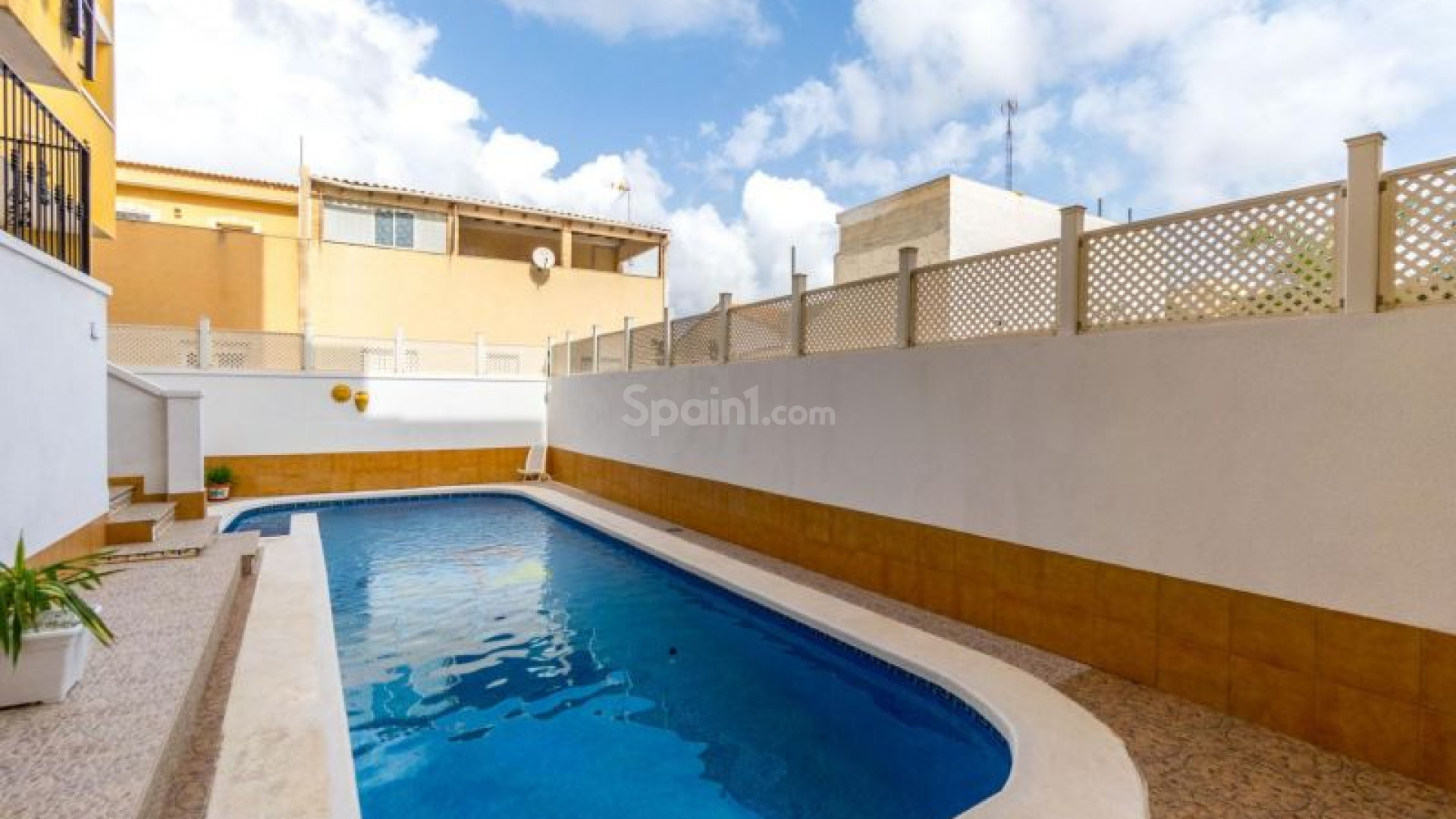 Resale - Apartment -
Benijofar