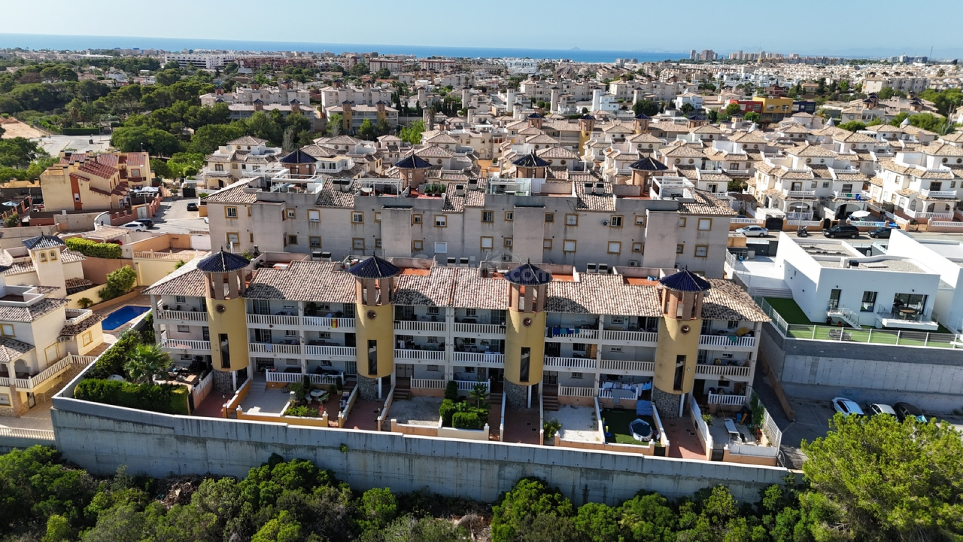 Resale - Apartment -
Cabo Roig