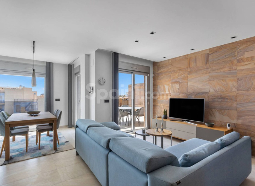 Resale - Apartment -
Cabo Roig