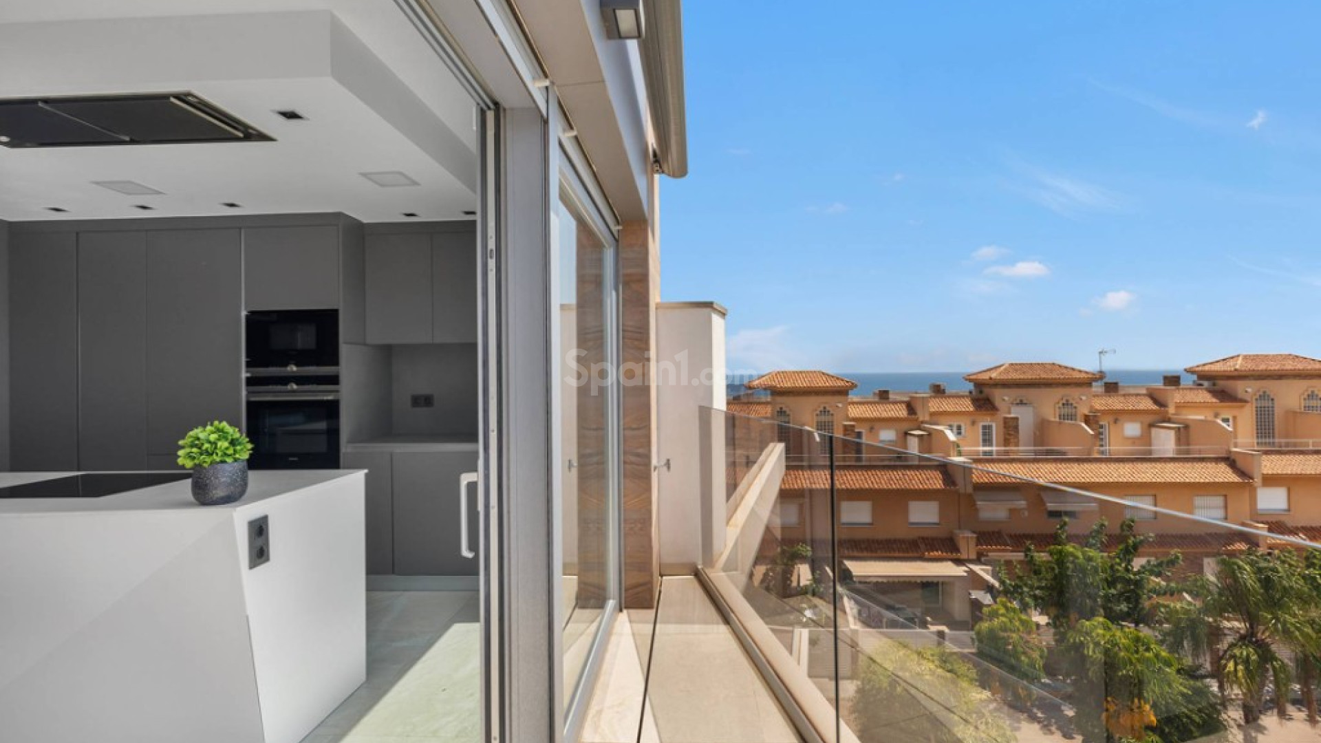 Resale - Apartment -
Cabo Roig