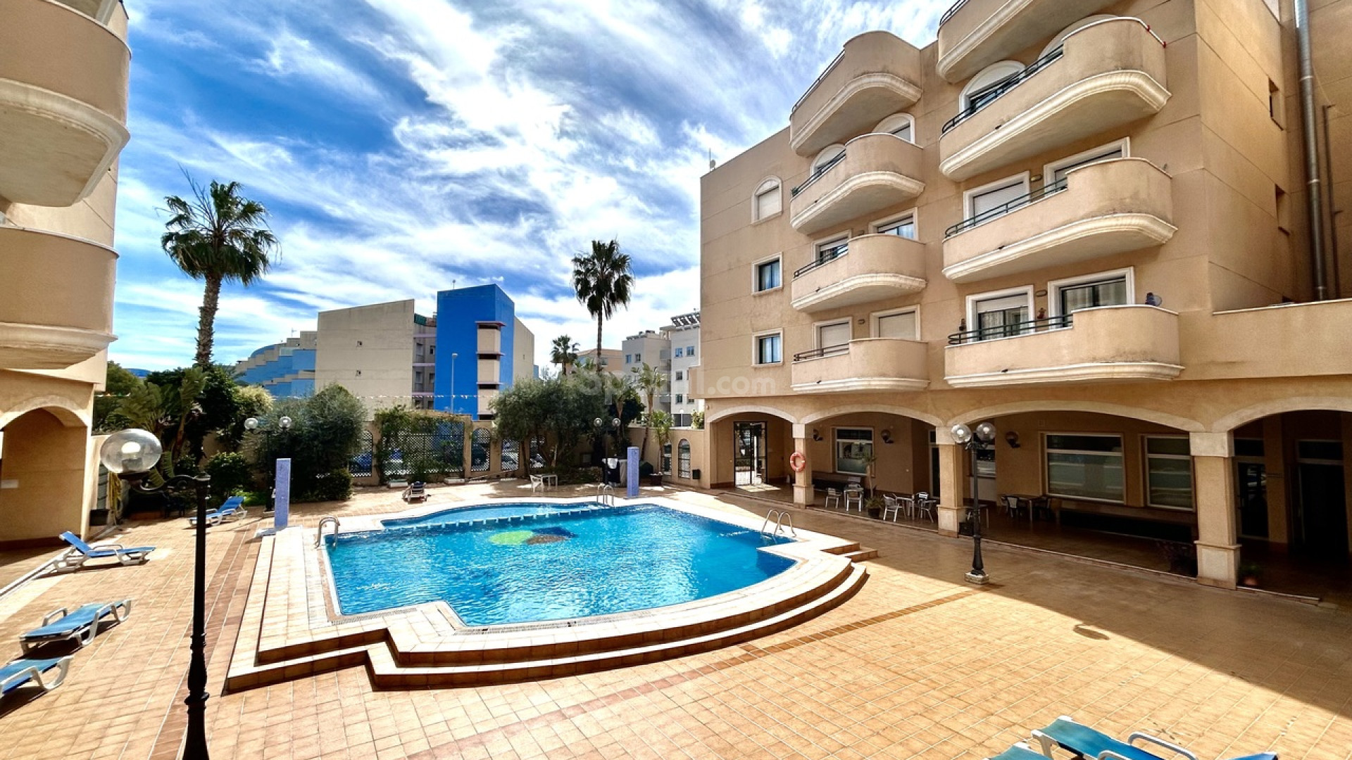 Resale - Apartment -
Cabo Roig