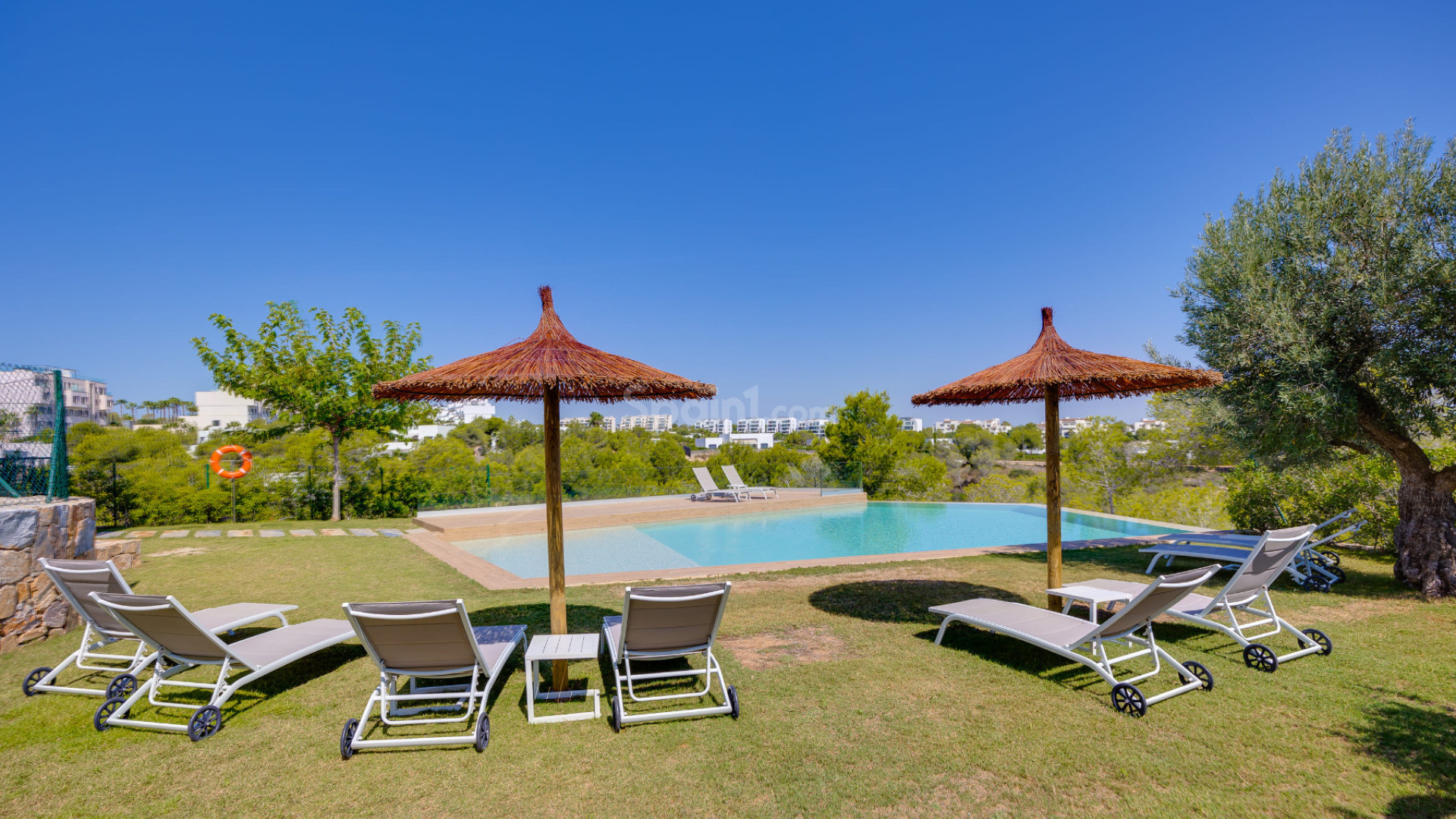 Resale - Apartment -
Campoamor - Las Colinas Golf and Country Club