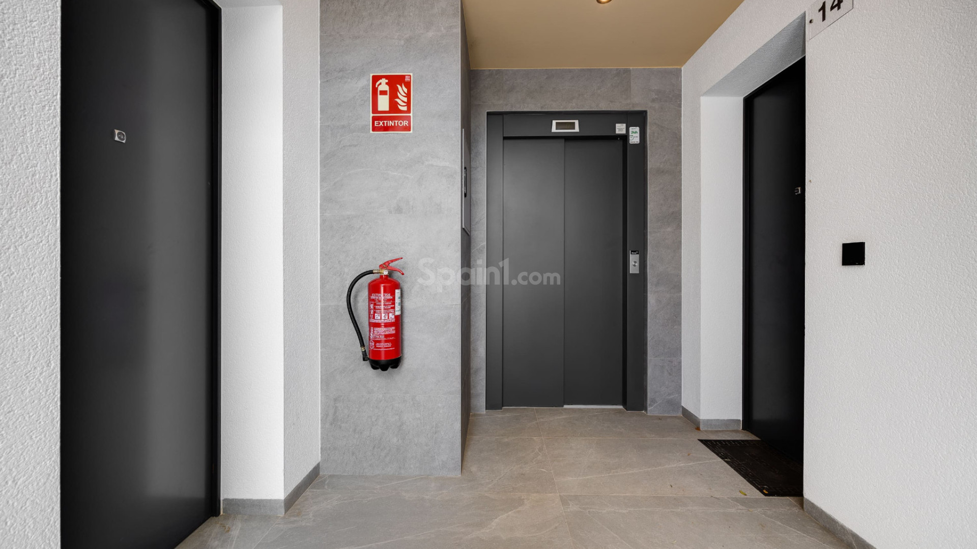 Resale - Apartment -
Campoamor - Las Colinas Golf and Country Club