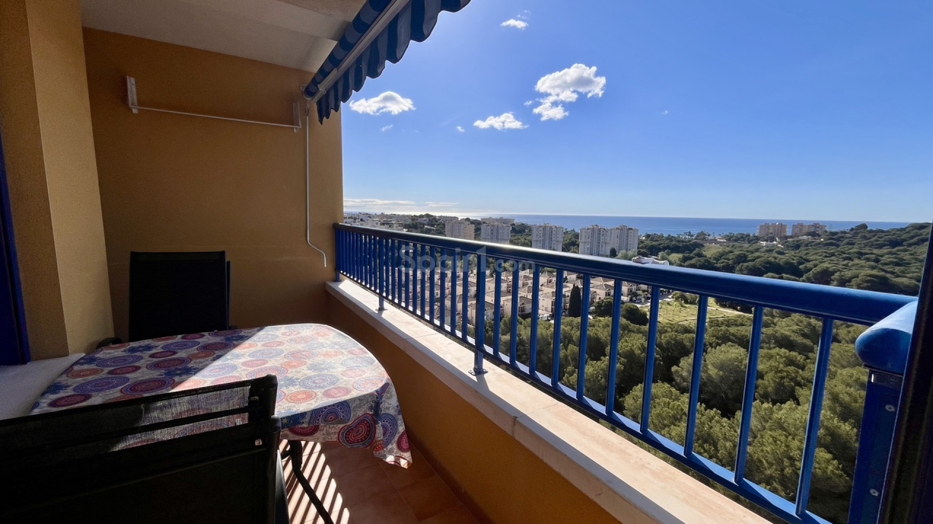 Resale - Apartment -
Dehesa de Campoamor - Campoamor