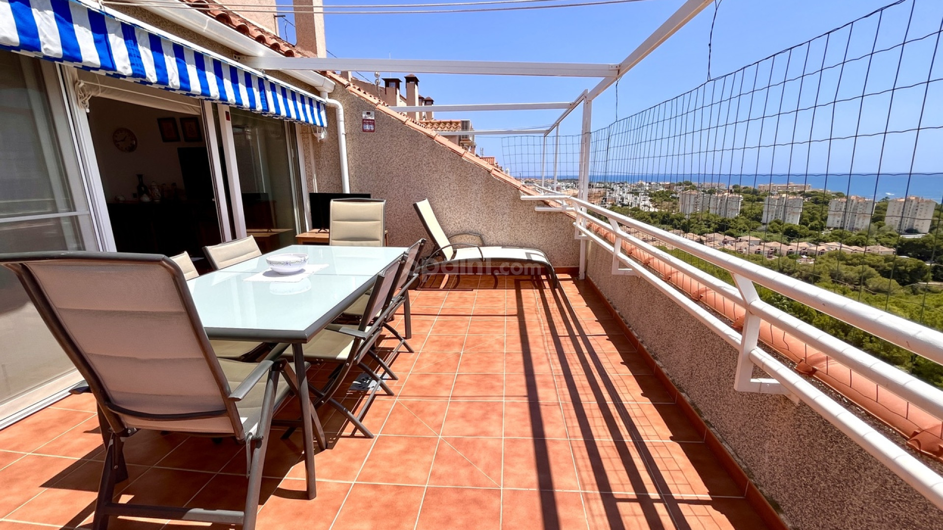 Resale - Apartment -
Dehesa de Campoamor - Campoamor