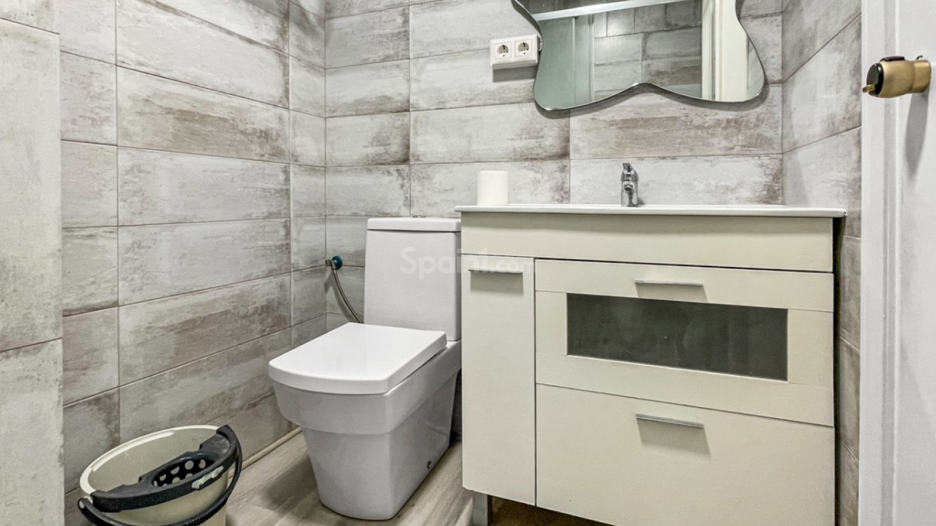 Resale - Apartment -
Guardamar del Segura - Pueblo