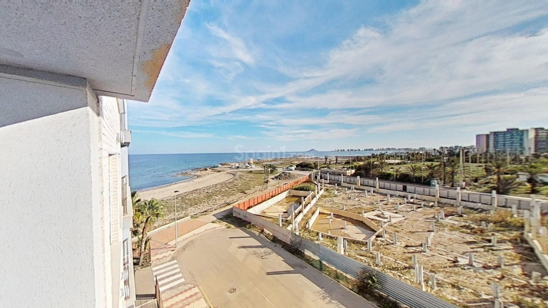 Resale - Apartment -
La Manga del Mar Menor - La Manga