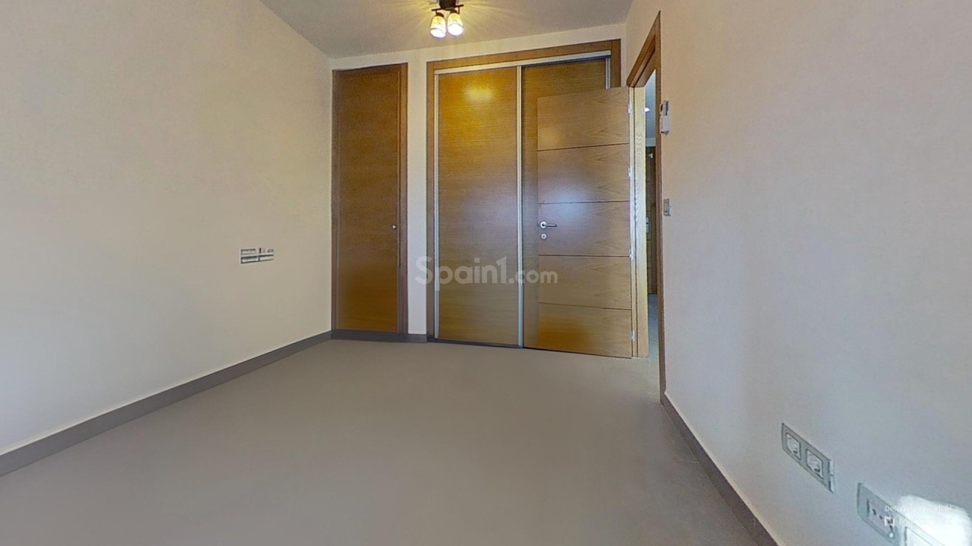 Resale - Apartment -
La Manga del Mar Menor - La Manga