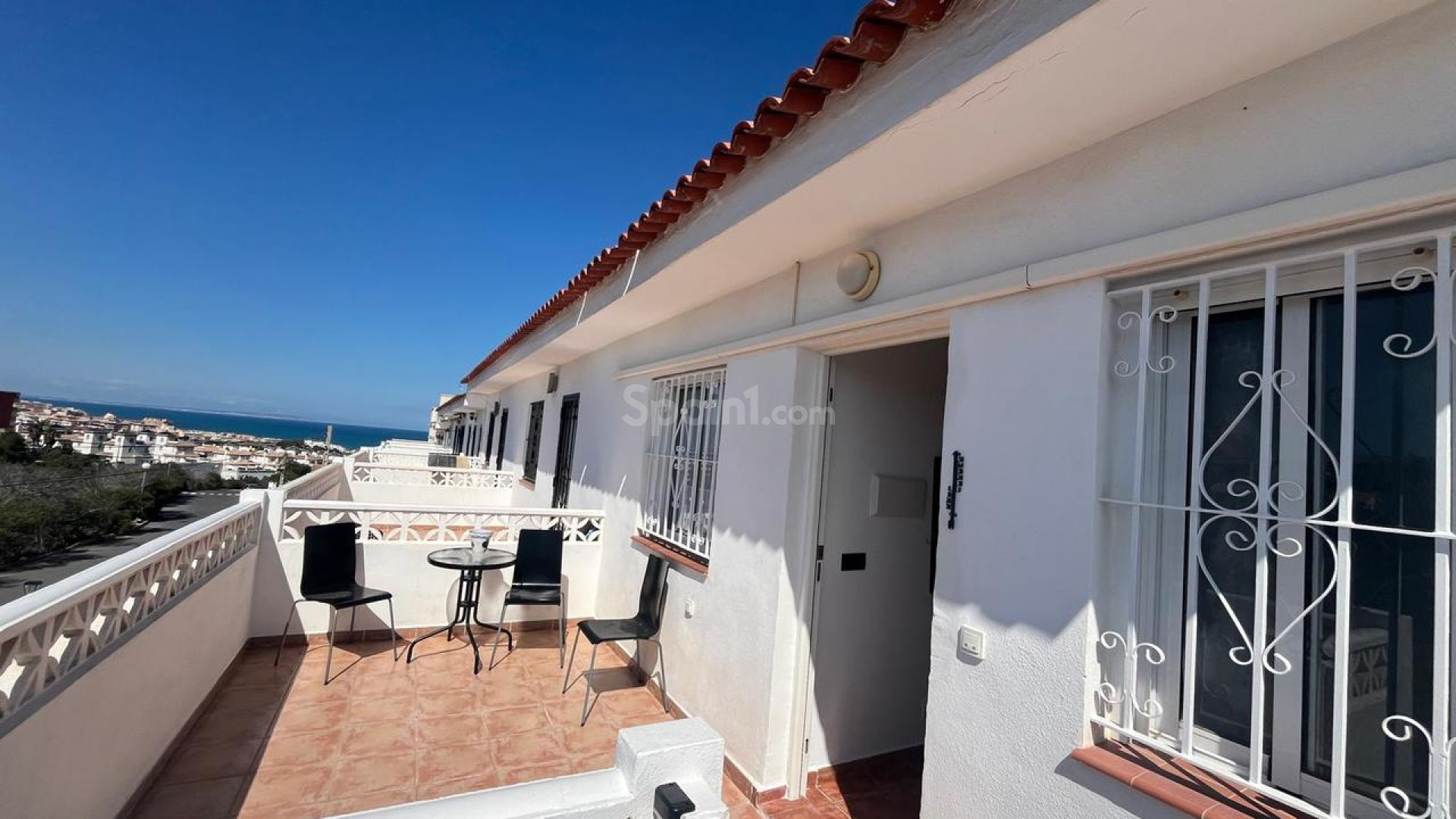 Resale - Apartment -
La Mata