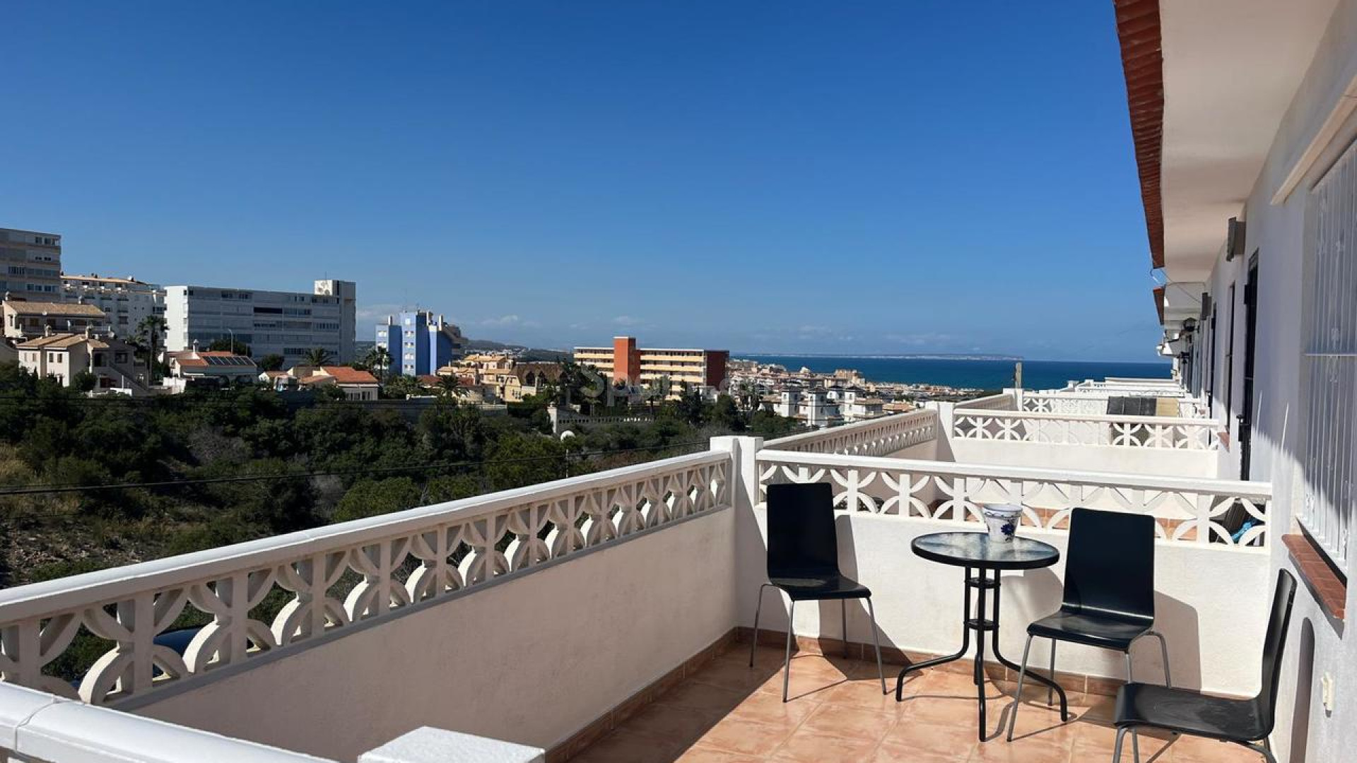 Resale - Apartment -
La Mata