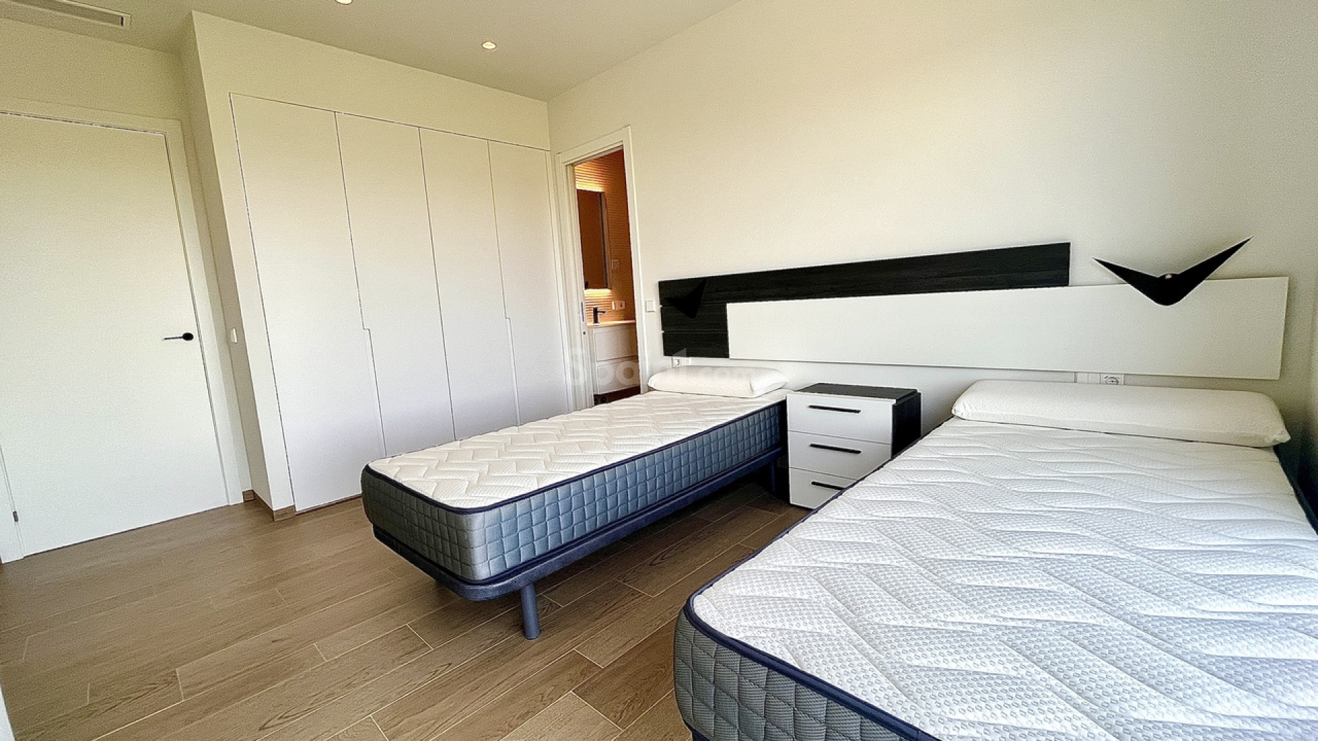 Resale - Apartment -
Las Colinas Golf Resort