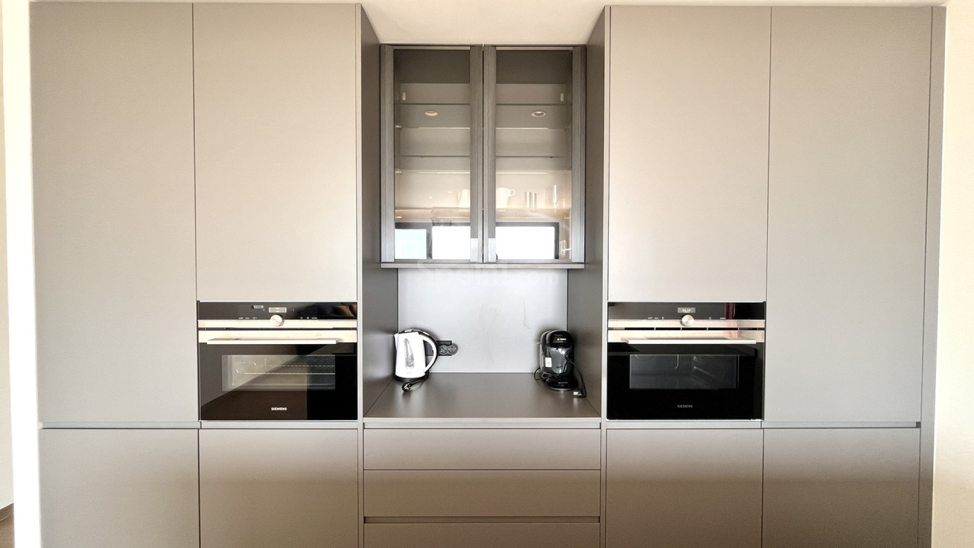 Resale - Apartment -
Las Colinas Golf Resort