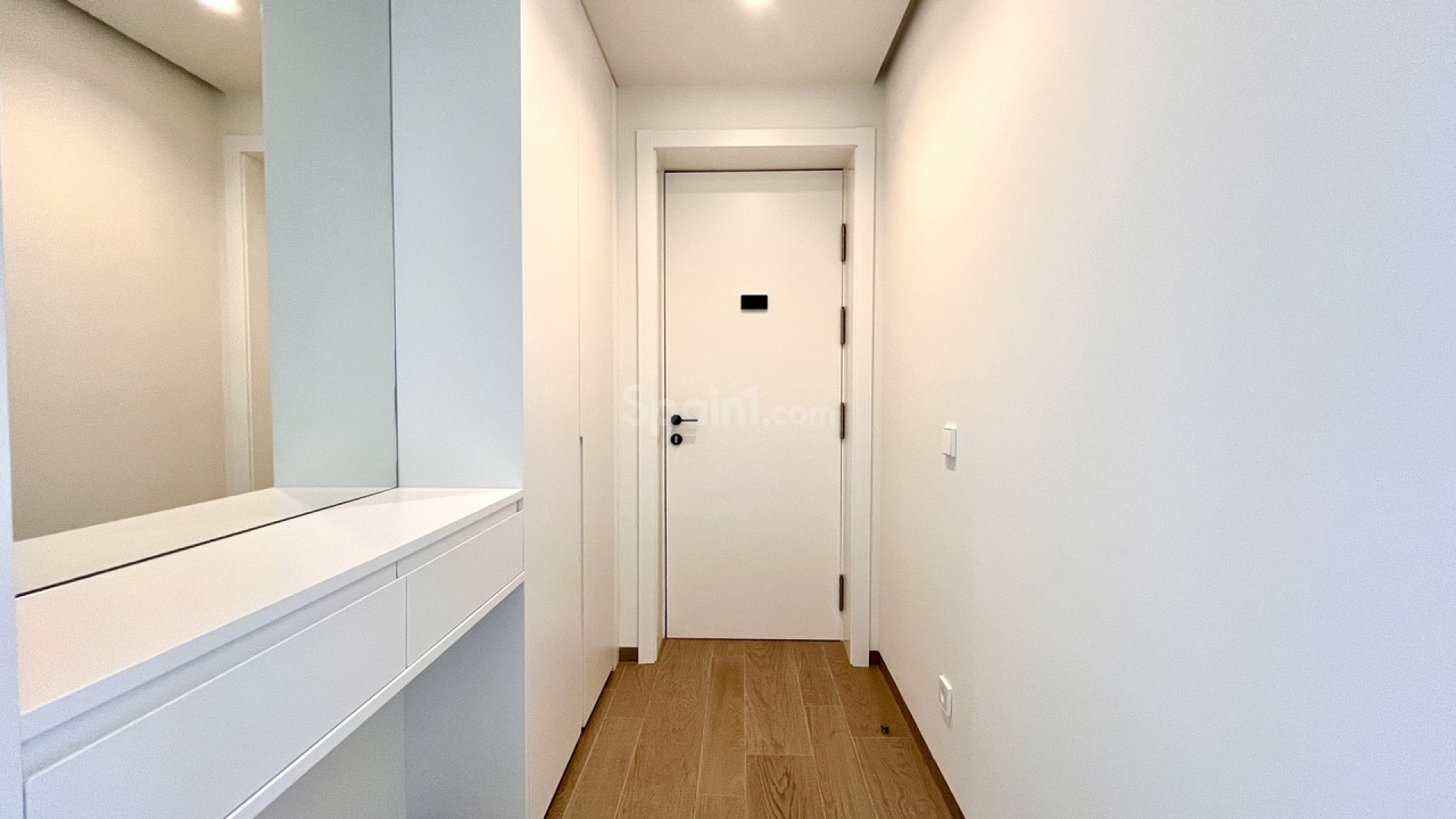 Resale - Apartment -
Las Colinas Golf Resort