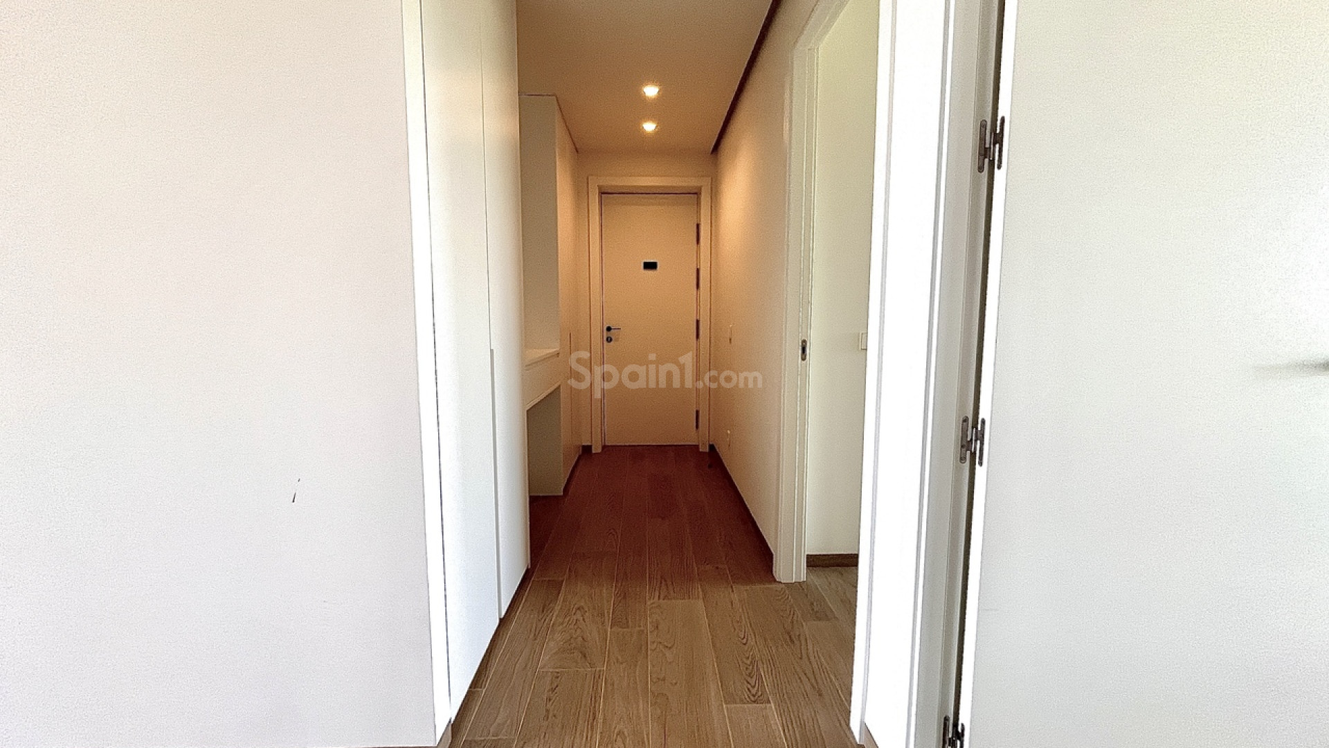 Resale - Apartment -
Las Colinas Golf Resort