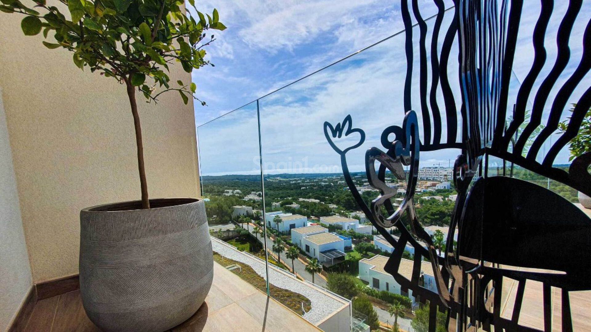 Resale - Apartment -
Las Colinas - Las Colinas Golf