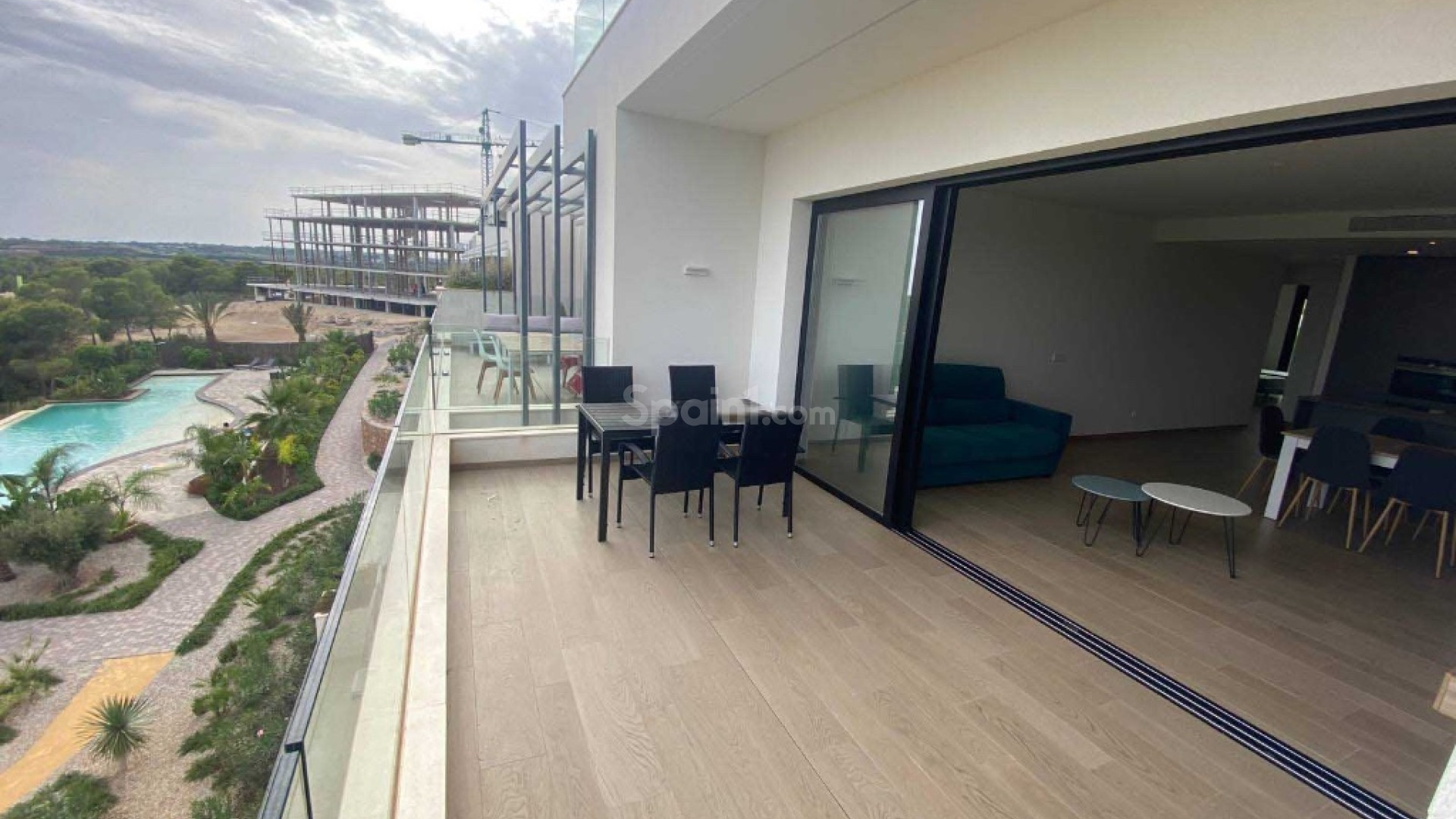 Resale - Apartment -
Las Colinas - Las Colinas Golf