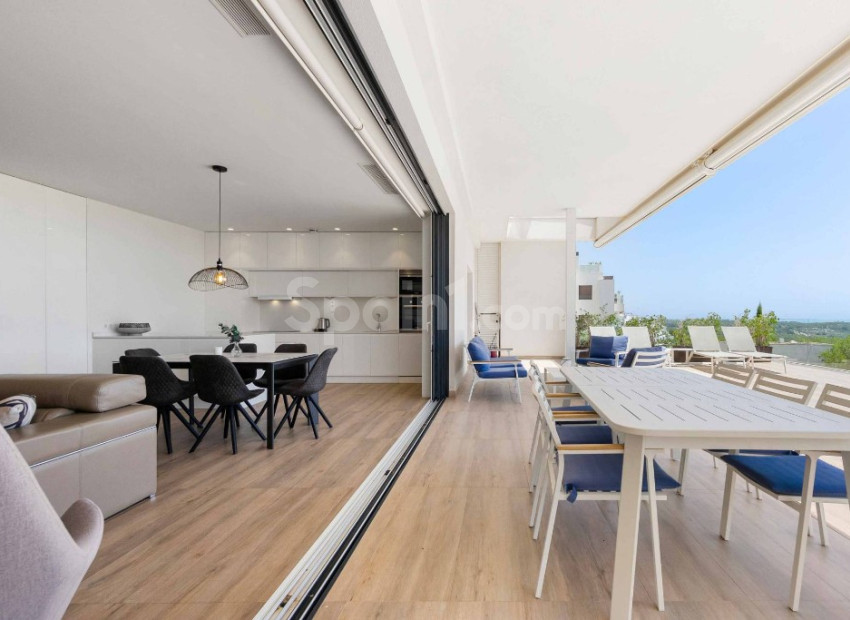 Resale - Apartment -
Las Colinas - Las Colinas Golf